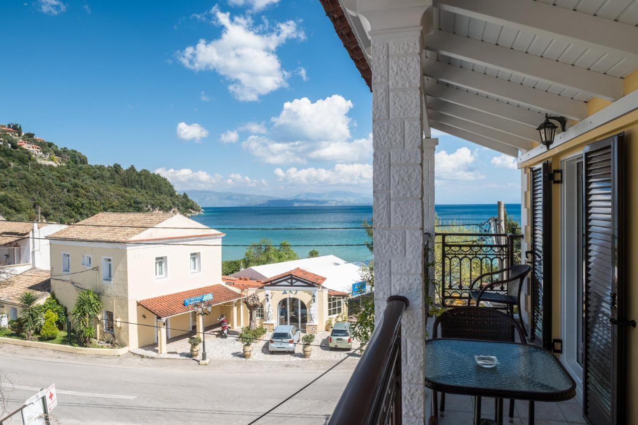 The Seaview Corner Apartments By Konnect, Ipsos Corfu Екстериор снимка