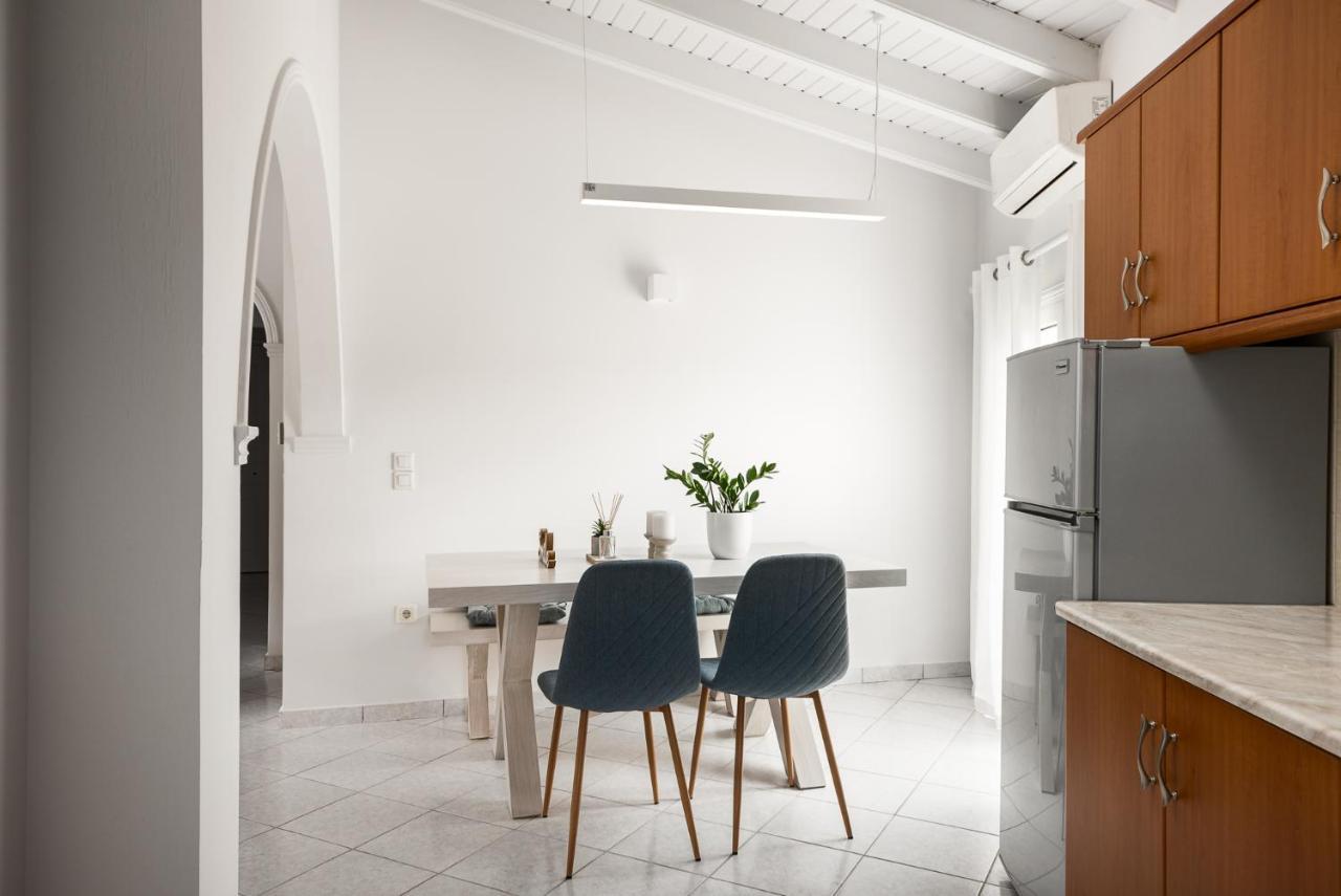 The Seaview Corner Apartments By Konnect, Ipsos Corfu Екстериор снимка