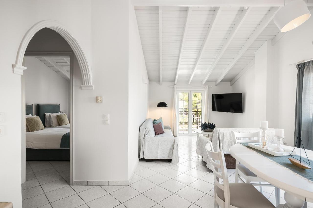 The Seaview Corner Apartments By Konnect, Ipsos Corfu Екстериор снимка